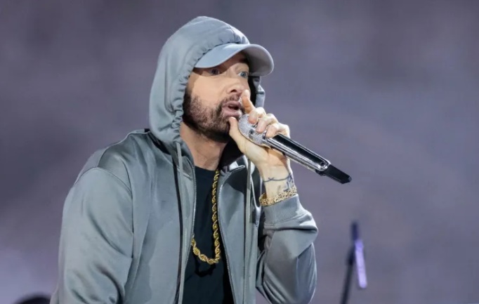 Eminem tentou comprar de volta a casa onde passou a infância antes da demolição
