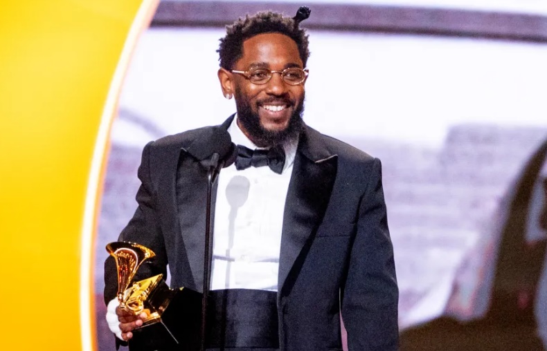Kendrick Lamar ultrapassa JAY-Z como o rapper mais premiado na história do Grammy.